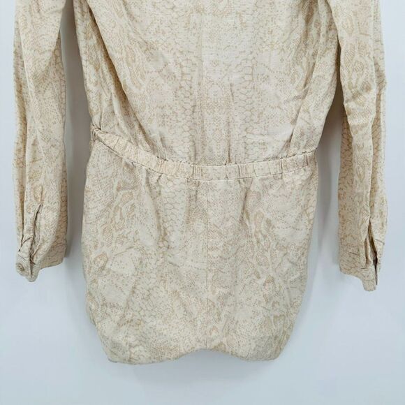 Cloth & Stone Size XS Tan Beige Long Sleeve Snake Print Linen Blend Boho Romper - Picture 10 of 11